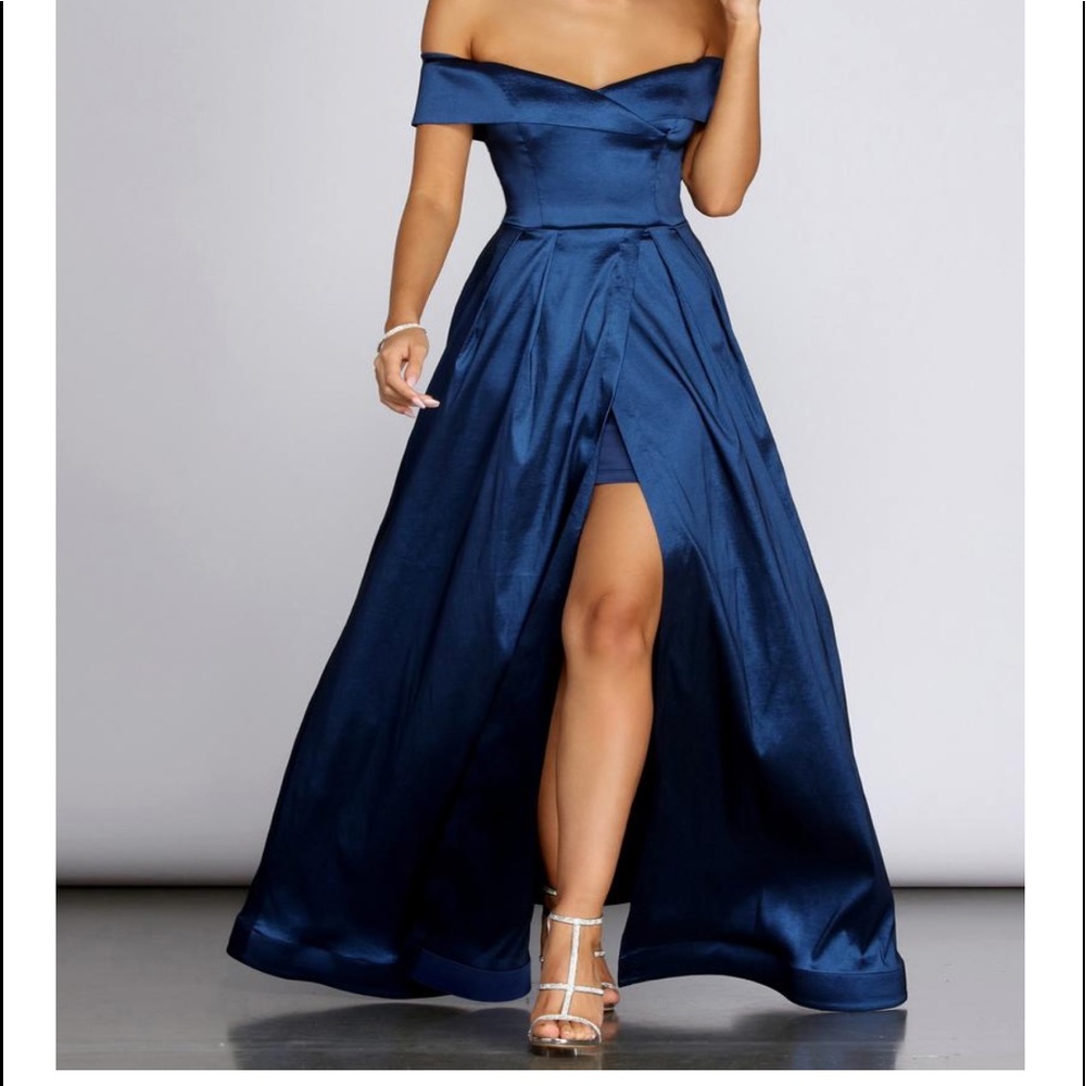 👗Navy blue beautiful ballroom gown!👗